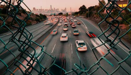 最难受的不是结果，而是——粉丝群的公告被提起时，我只想重新整理自己